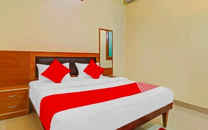 Kk Guest House Лакнау Екстериор снимка